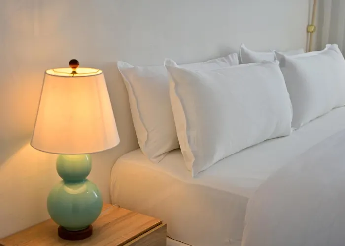 Stylish And Modern 2-Room Apartment In Wuppertal City Center