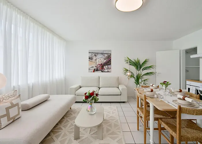 Stylish And Modern 2-Room Apartment In Wuppertal City Center