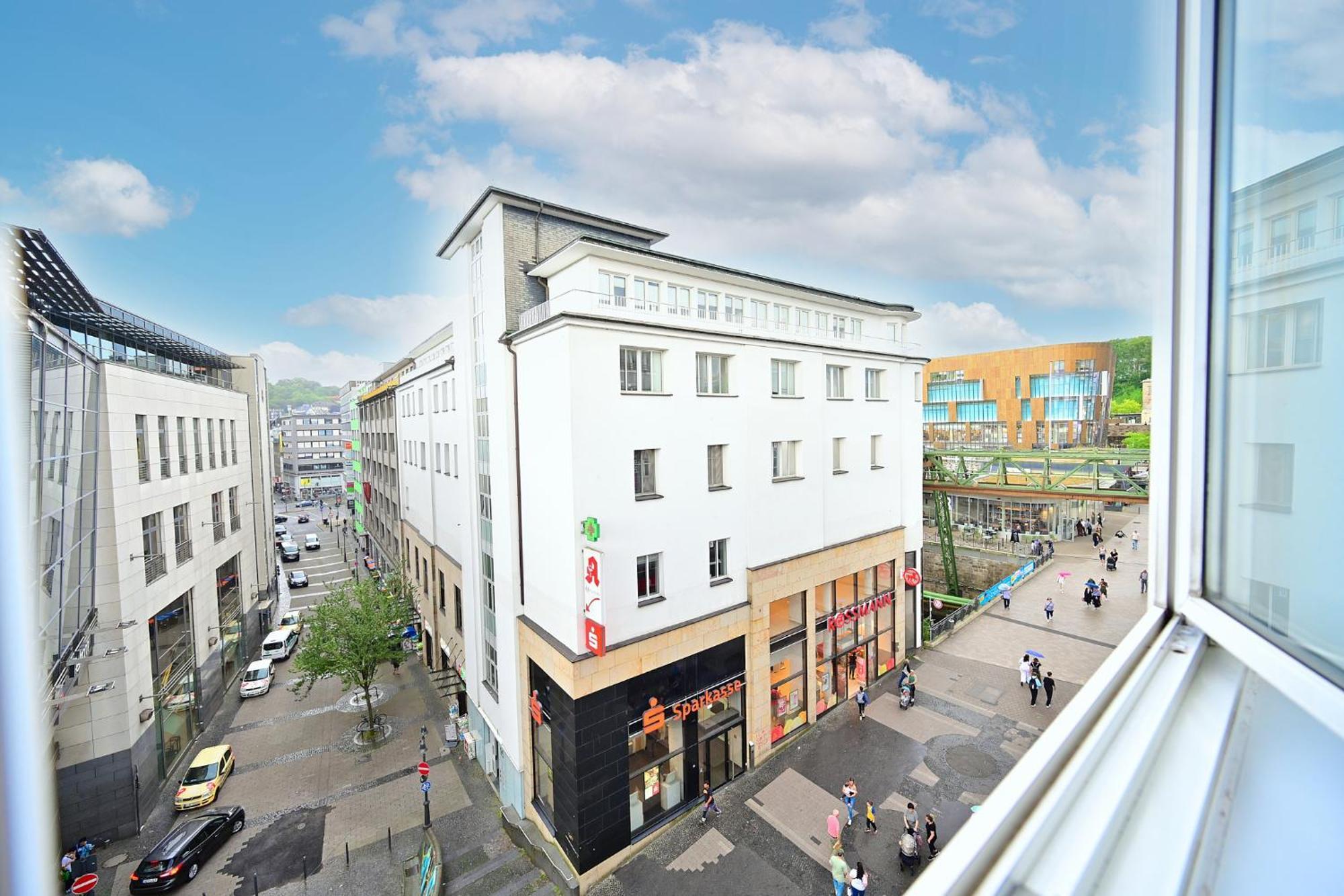 Stylish And Modern 2-room In Center Wuppertal